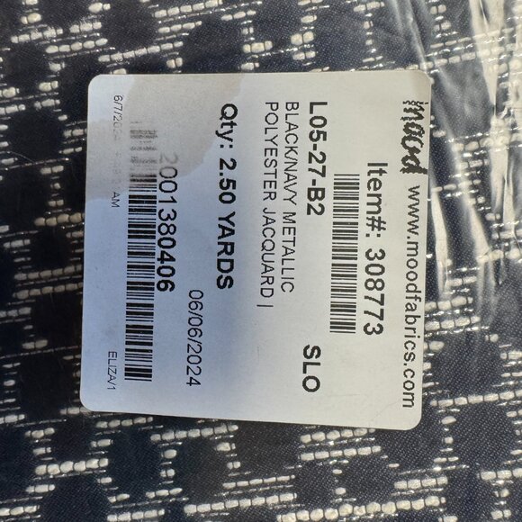 Mood Fabrics Black Navy Metallic Polyester Jaquard NYT 2.5 yards - Picture 2 of 4